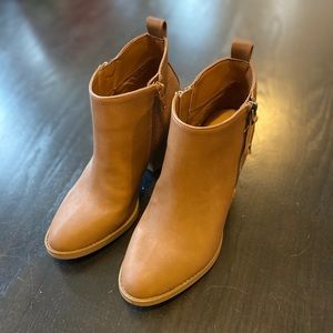 Tan ankle booties size 7.5